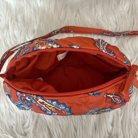 {Vera Bradley} Camera Bag Crossbody in Ultralight Manor Paisley - NWT - Picture 5 of 9